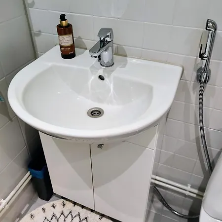 Entire In The Location In Tuuri! 아파트 *