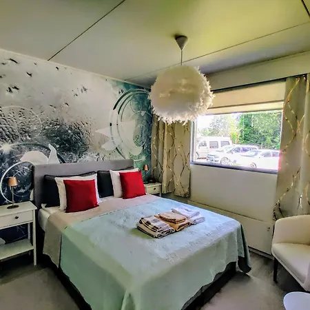 Entire In The Location In Tuuri! * 图里